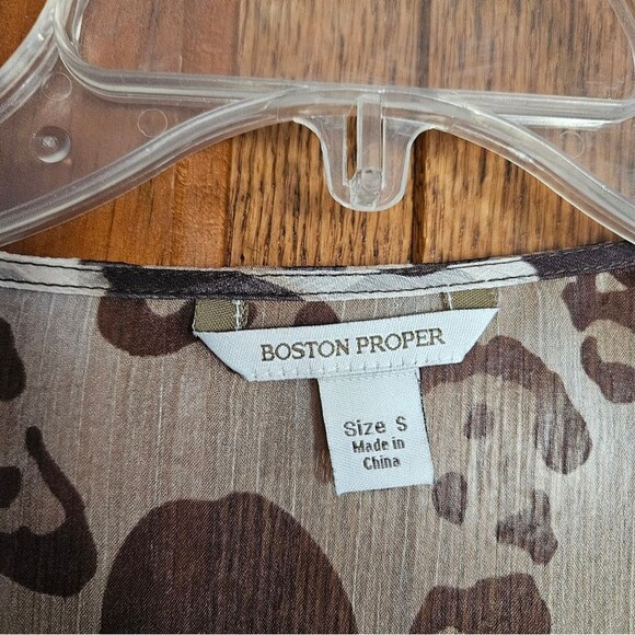 Boston Proper Cheetah Embellished Tunic Shirt S – Trend Animal Print Chic - Picture 3 of 5